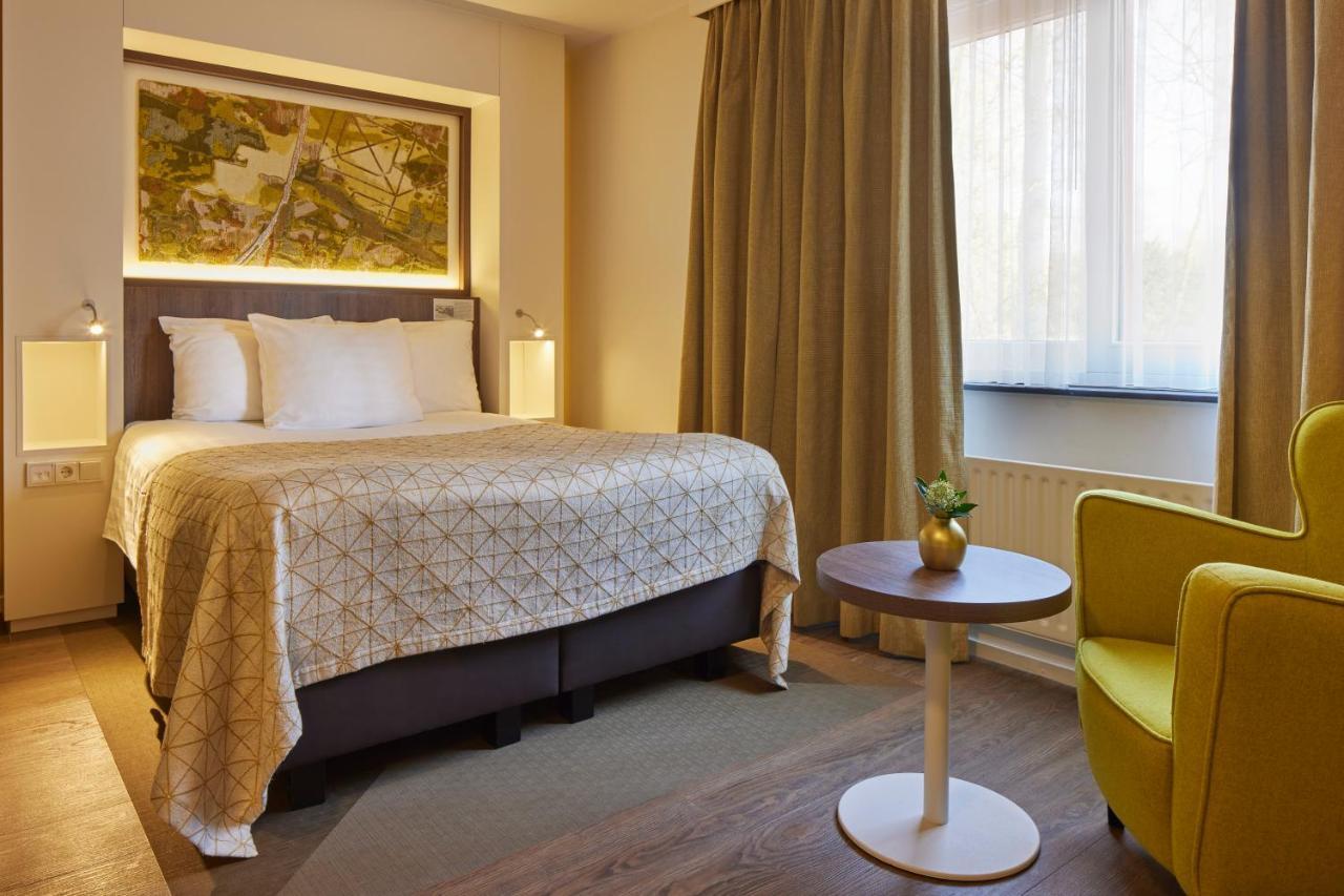 Auberge Du Bonheur Тилбург Экстерьер фото